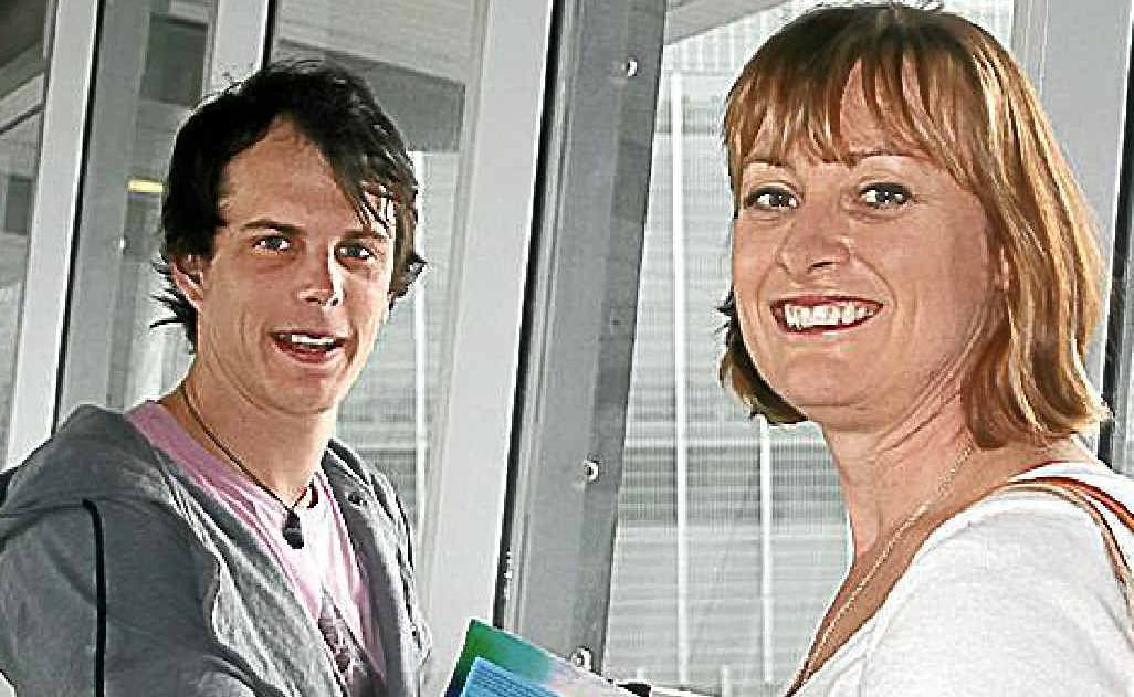 Andrew Cook and Carolyn Lorensen are heading down new career paths thanks to the University of the Sunshine Coast’s Tertiary Preparation Pathway program. Andrew Cook and Carolyn Lorensen are heading down new career paths thanks to the University of the Sunshine Coast’s Tertiary Preparation Pathway program.